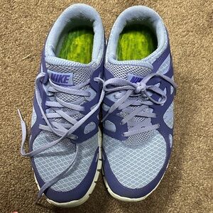 Nike Women's Lavender and Violet Sneakers